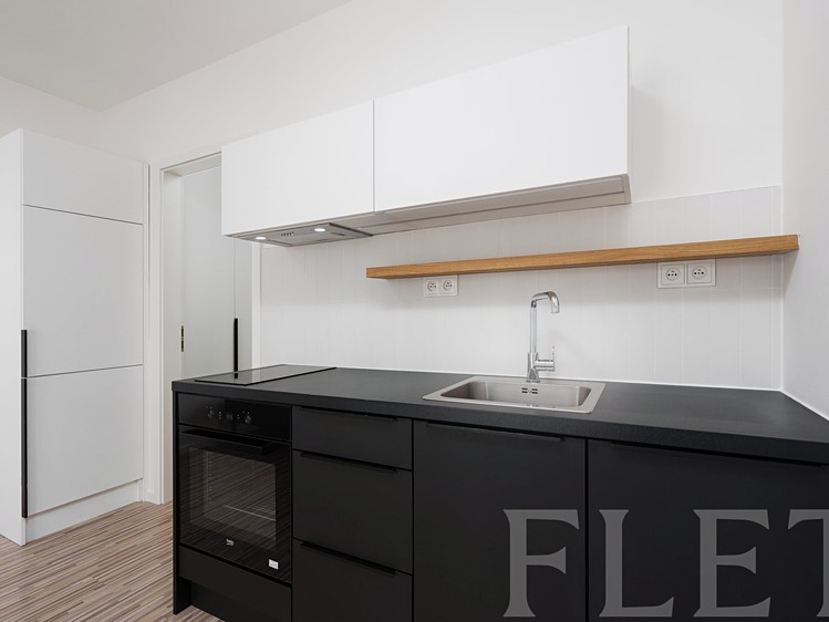 Pronájem bytu 1+kk 25 m² - foto 5