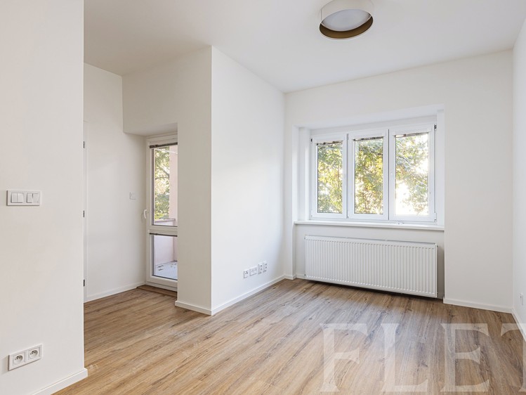 Pronájem bytu 1+kk 38 m² - foto 2