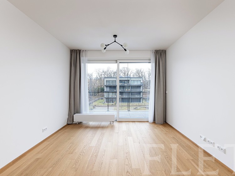 Pronájem bytu 2+kk 55 m² - foto 8