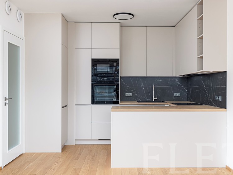 Pronájem bytu 2+kk 55 m² - foto 6