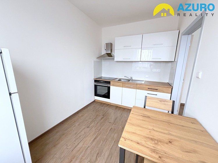 Pronájem bytu 2+1 45 m² - foto 1