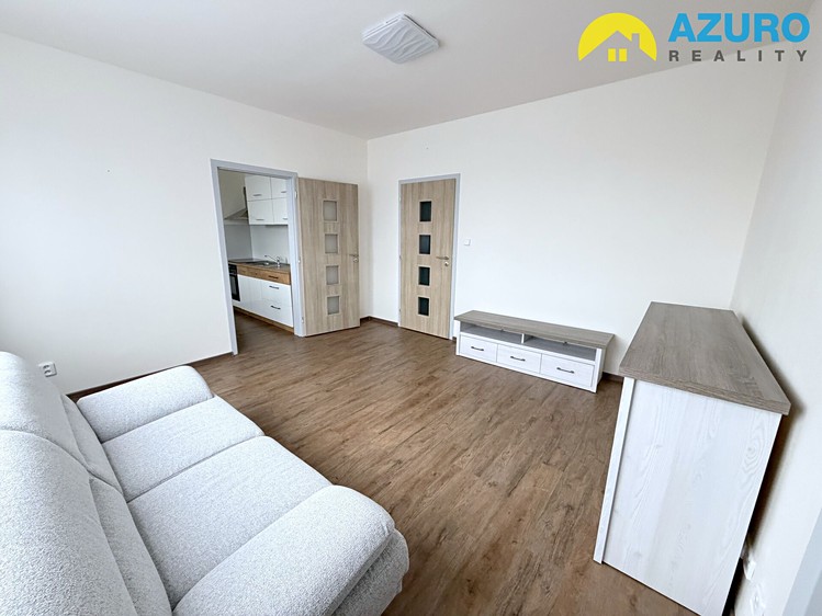 Pronájem bytu 2+1 45 m² - foto 2