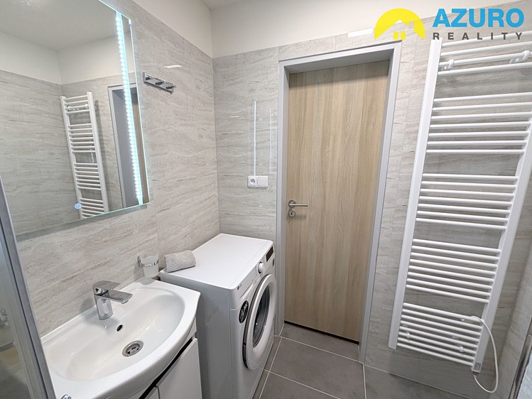 Pronájem bytu 2+1 45 m² - foto 3