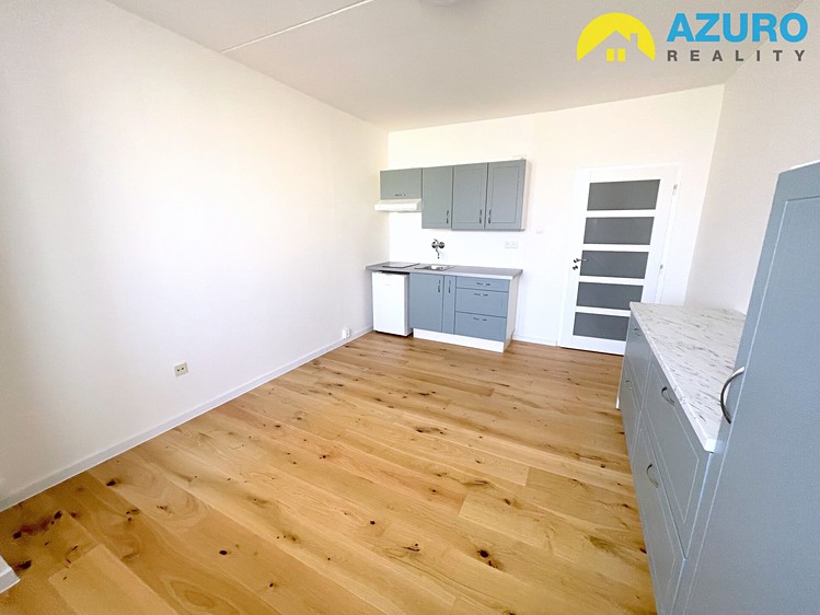 Pronájem bytu 1+kk 25 m² - foto 8