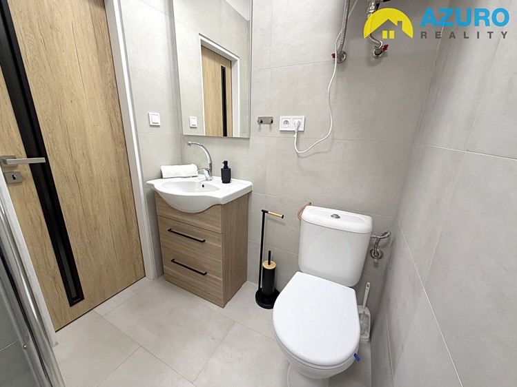 Pronájem bytu 1+kk 20 m² - foto 2