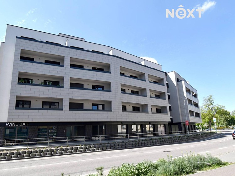 Pronájem bytu 2+kk 37 m² (Jednopodlažní) - foto 1