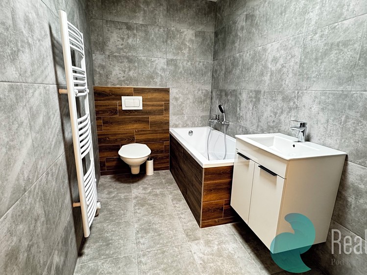 Pronájem bytu 2+kk 40 m² - foto 8