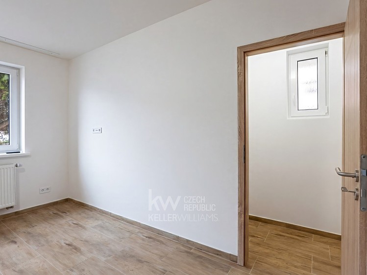 Pronájem bytu 2+kk 31 m² - foto 8