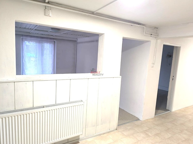Pronájem bytu 2+1 85 m² - foto 6