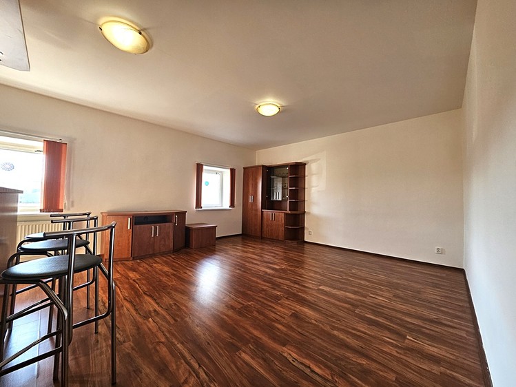 Pronájem bytu 2+kk 46 m² (Jednopodlažní) - foto 3