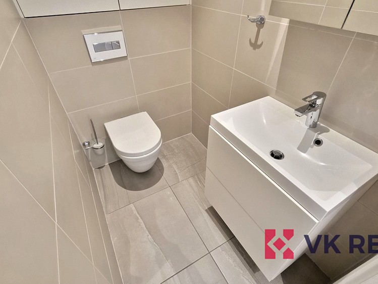 Pronájem bytu 3+kk 86 m² - foto 8