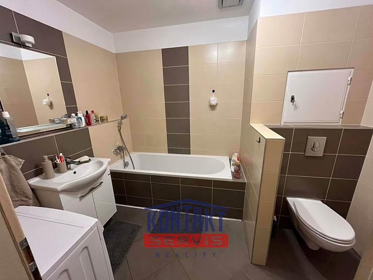 Pronájem bytu 1+kk 53 m² - foto 6