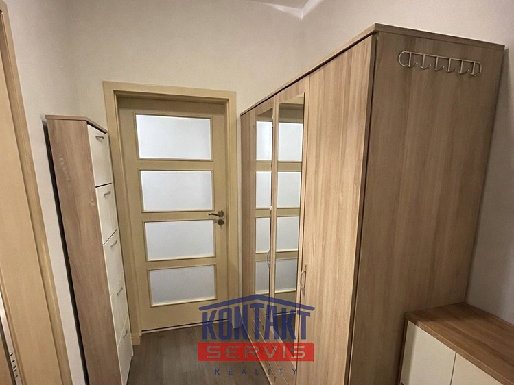 Pronájem bytu 1+kk 53 m² - foto 5