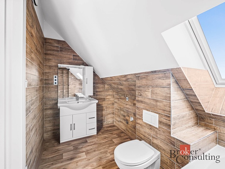 Pronájem bytu 1+kk 85 m² - foto 3