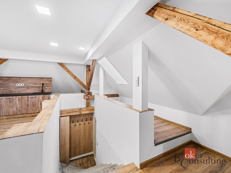 Pronájem bytu 1+kk 85 m² - foto 6
