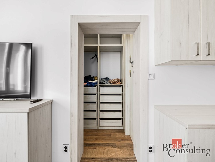 Pronájem bytu 4+1 115 m² - foto 6