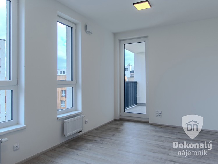 Pronájem bytu 1+kk 26 m² - foto 2