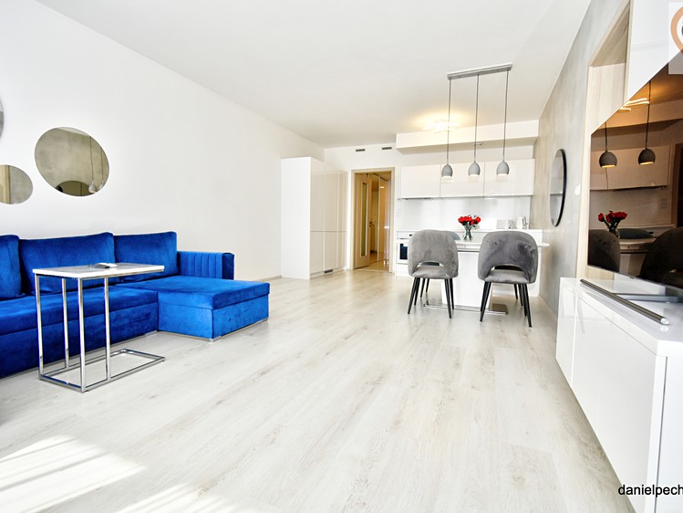 Pronájem bytu 2+kk 70 m² (Jednopodlažní) - foto 3