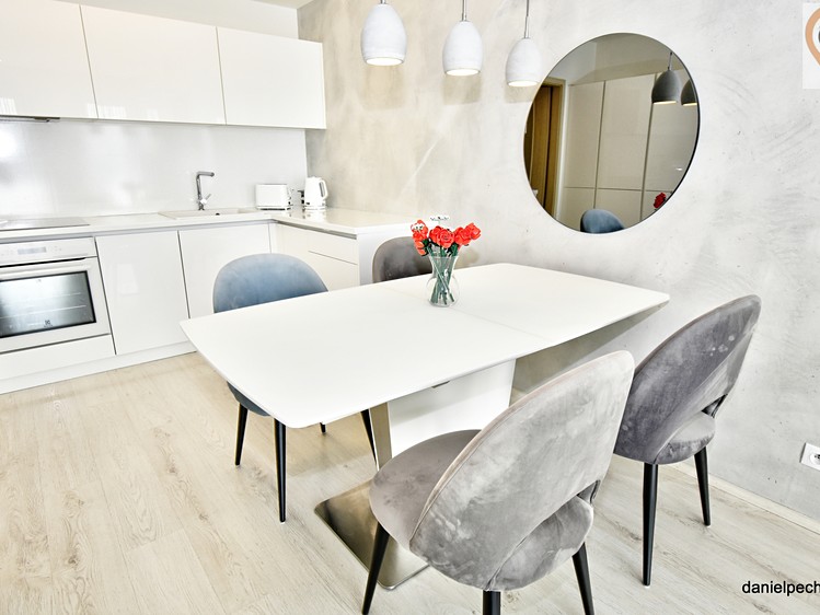 Pronájem bytu 2+kk 70 m² (Jednopodlažní) - foto 5