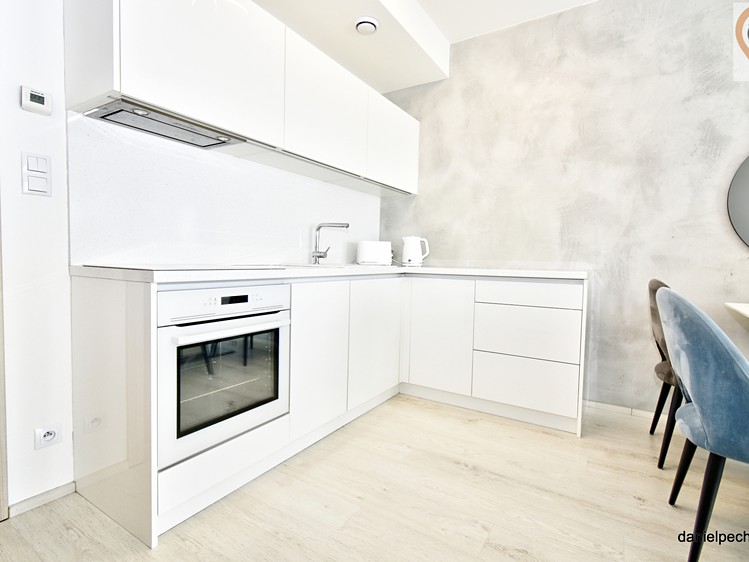 Pronájem bytu 2+kk 70 m² (Jednopodlažní) - foto 7
