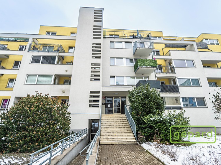 Pronájem bytu 2+kk 53 m² - foto 4