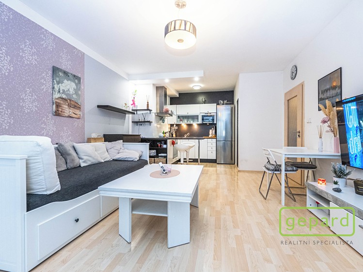 Pronájem bytu 2+kk 53 m² - foto 5