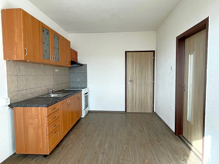 Pronájem bytu 3+1 75 m² - foto 3