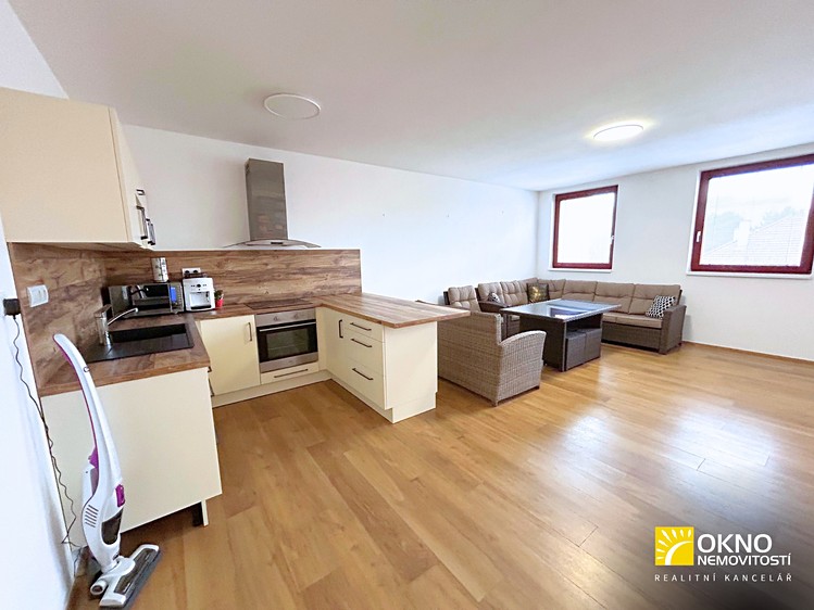 Pronájem bytu 3+kk 104 m² - foto 2