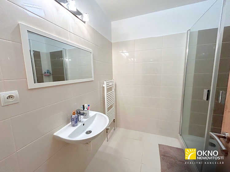 Pronájem bytu 3+kk 104 m² - foto 8