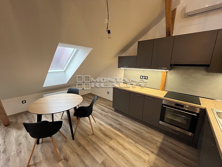 Pronájem bytu 2+kk 88 m² - foto 2