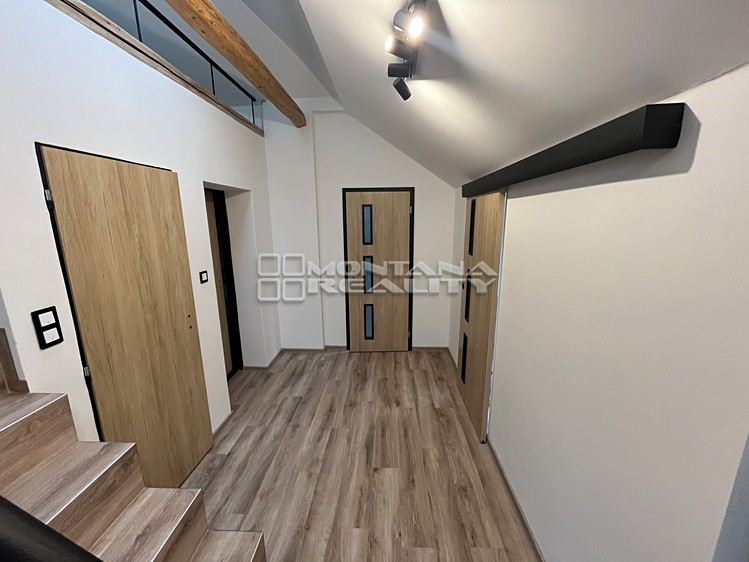 Pronájem bytu 2+kk 88 m² - foto 8