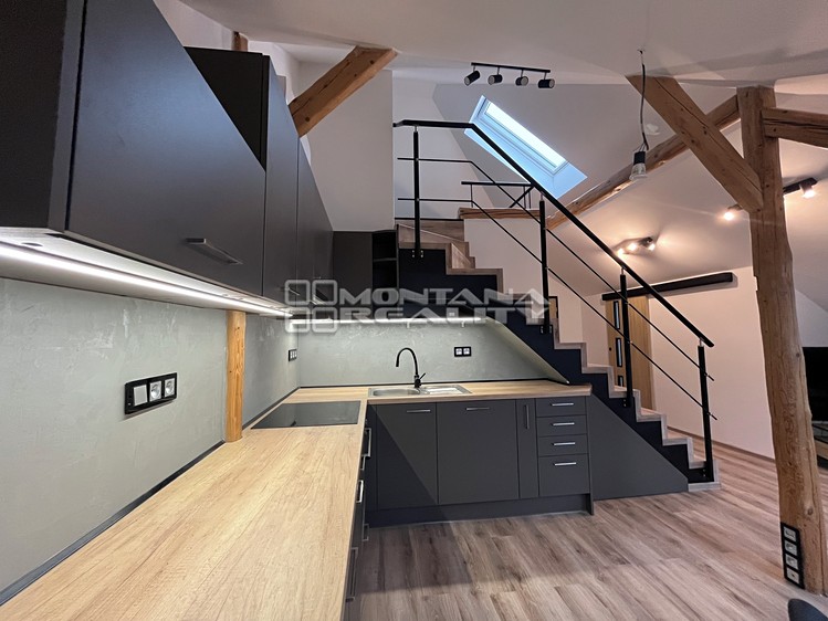 Pronájem bytu 2+kk 88 m² - foto 5