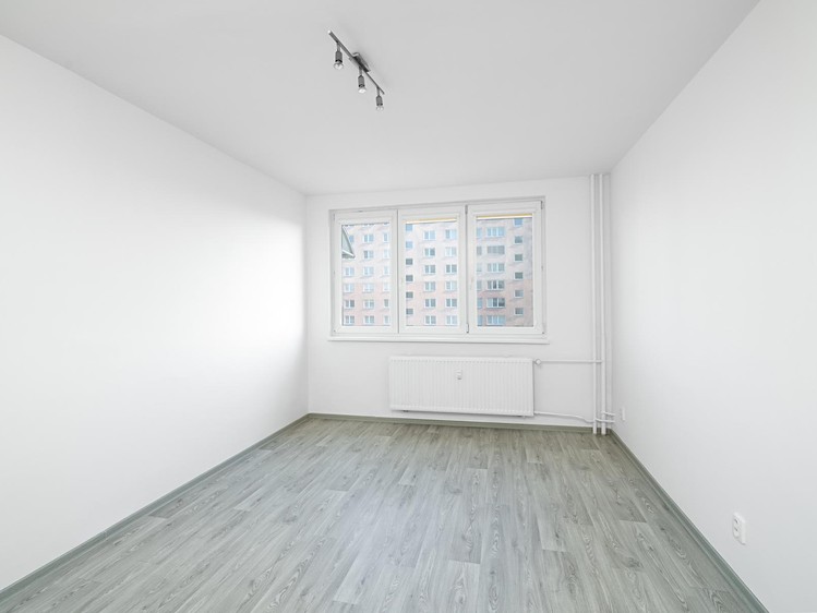 Pronájem bytu 1+1 34 m² - foto 4
