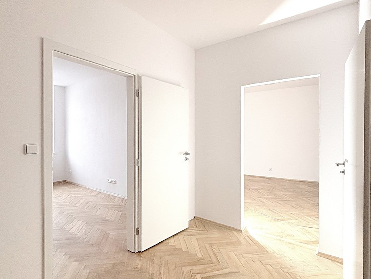 Pronájem bytu 2+kk 50 m² - foto 8