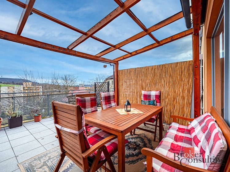 Pronájem bytu 3+kk 72 m² - foto 2