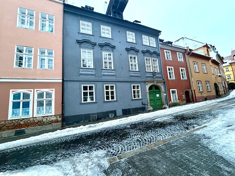 Pronájem bytu 3+kk 70 m² - foto 1