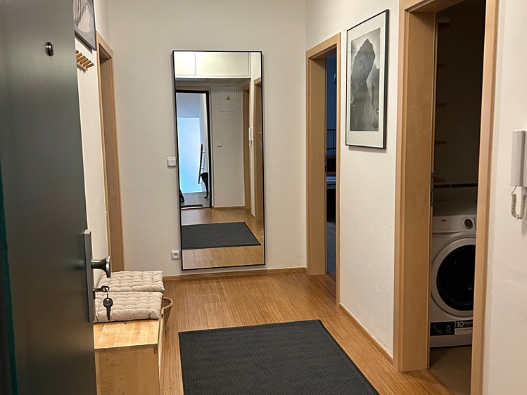 Pronájem bytu 2+kk 80 m² - foto 8