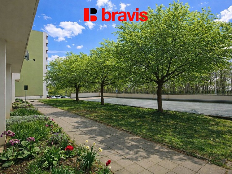 Pronájem bytu 3+kk 69 m² - foto 8
