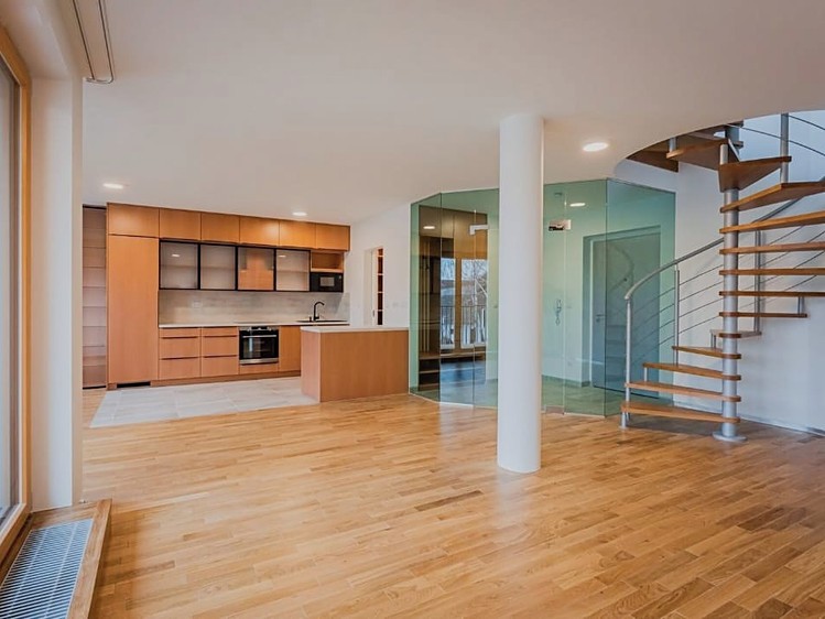 Pronájem bytu 4+kk 114 m² - foto 1