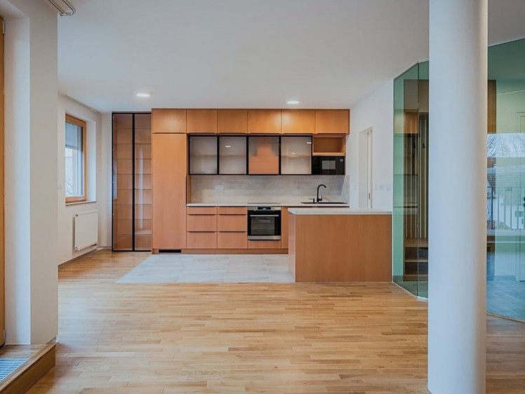 Pronájem bytu 4+kk 114 m² - foto 4