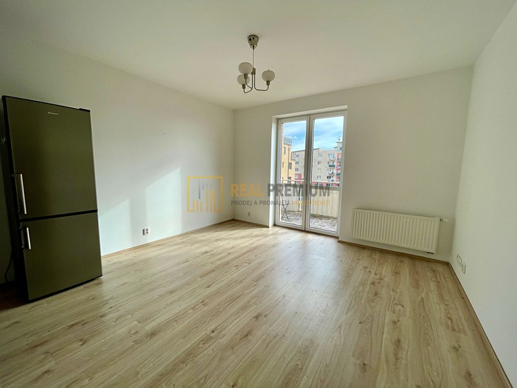Pronájem bytu 2+kk 55 m² - foto 4