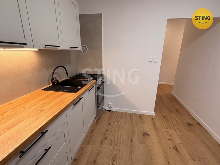 Pronájem bytu 2+1 50 m² - foto 2