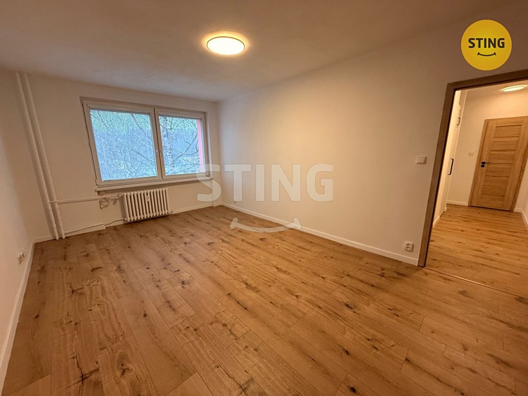 Pronájem bytu 2+1 50 m² - foto 8