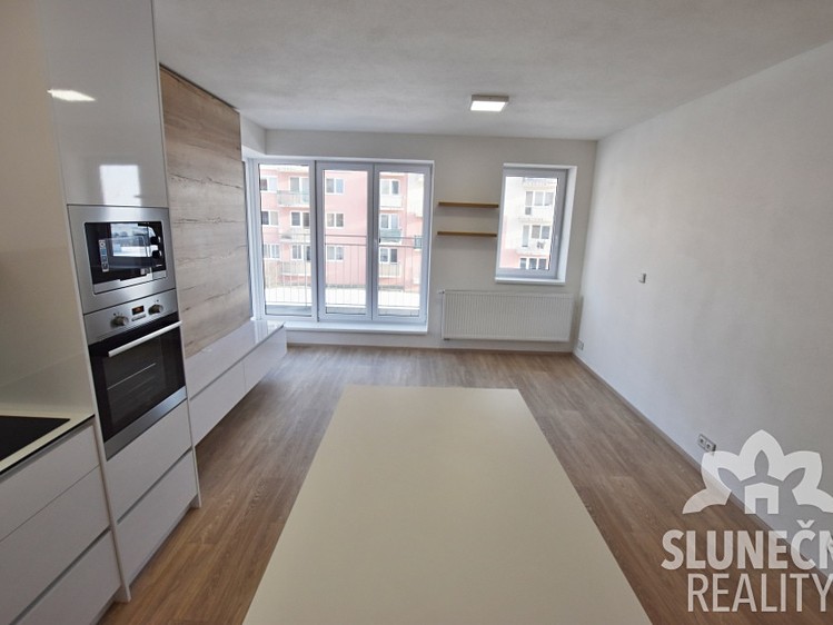 Pronájem bytu 1+kk 35 m² - foto 2