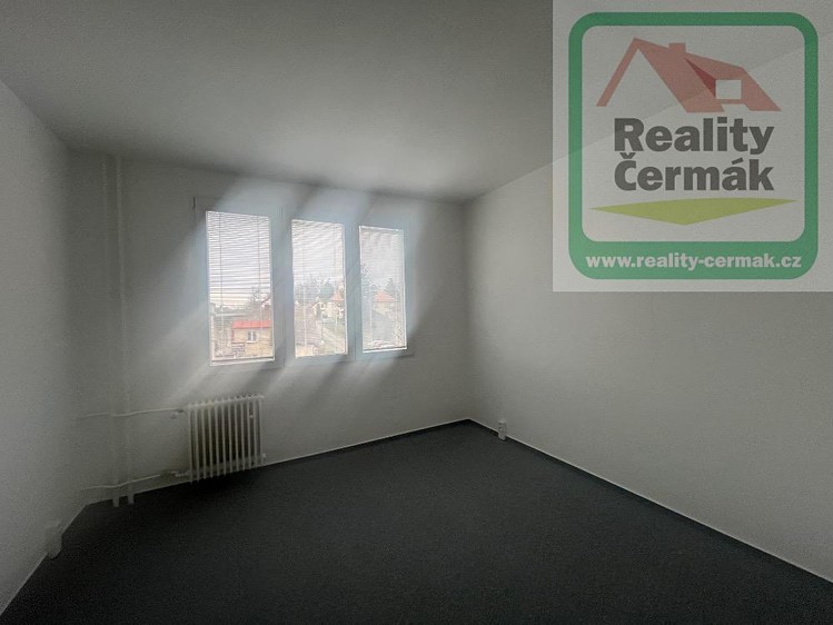Pronájem bytu 3+1 68 m² - foto 4