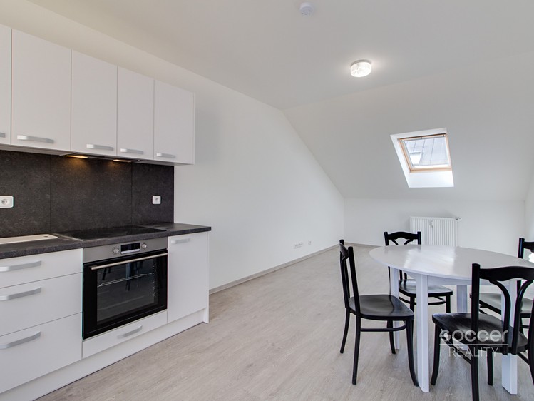 Pronájem bytu 2+kk 52 m² - foto 1