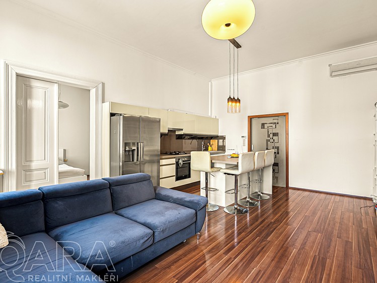 Pronájem bytu 3+kk 71 m² - foto 4