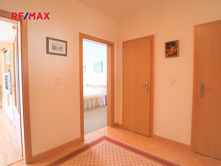 Pronájem bytu 2+kk 61 m² - foto 4