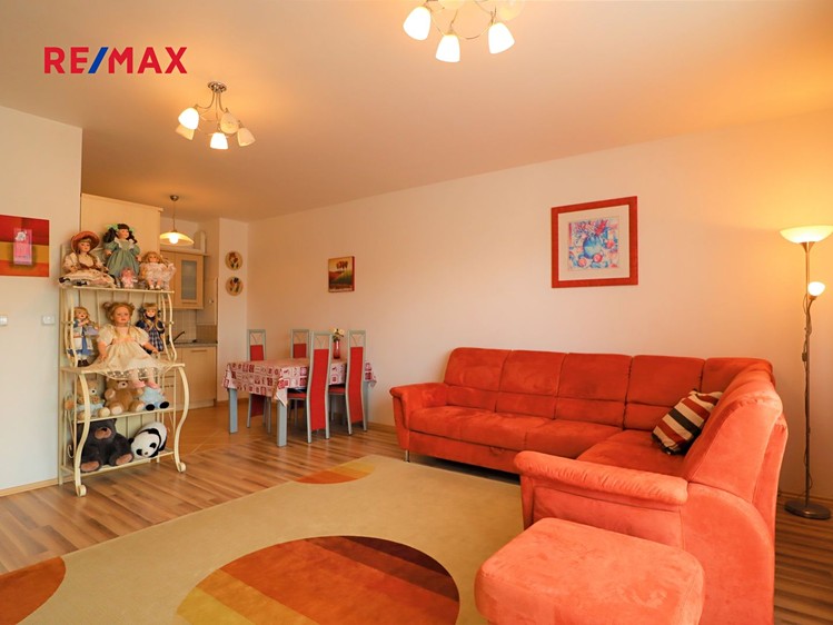 Pronájem bytu 2+kk 61 m² - foto 3