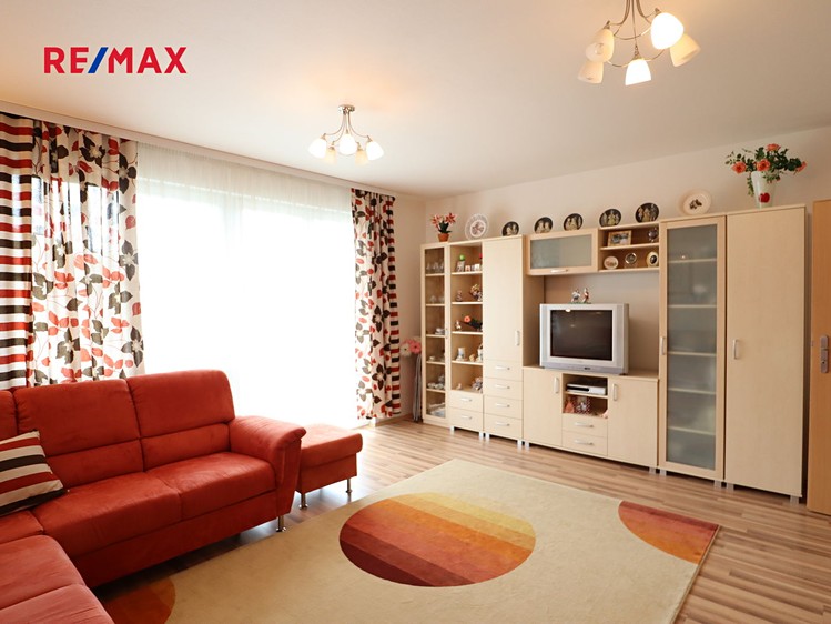 Pronájem bytu 2+kk 61 m² - foto 1